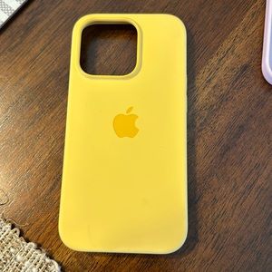 iPhone 14 pro case